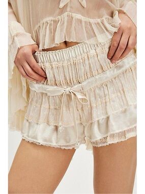 Free People Camille Ruffle Shorts - Cream